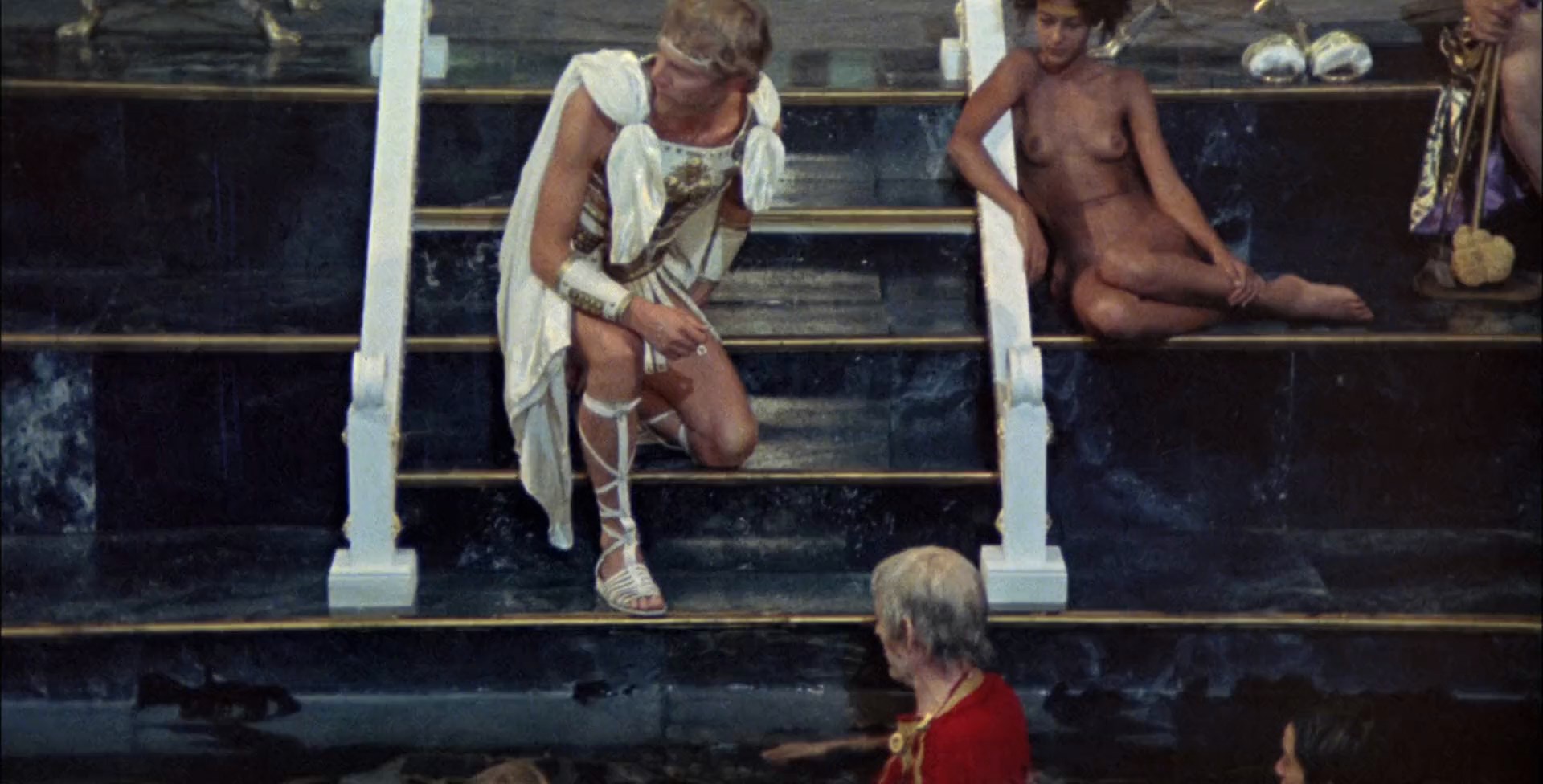 Caligula.1979.1080p.BluRay.x264 [YTS.LT].mp4 snapshot 00.10.47.855