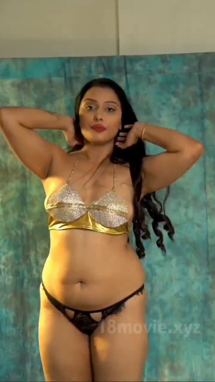 Indian Sexy Model Bikini Photoshoot