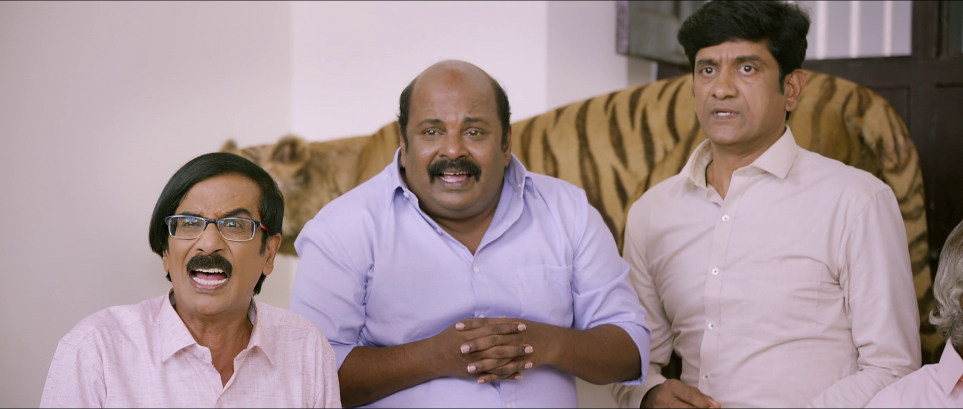 Rajavamsam (2022) Tamil 1080p WEB-DL AVC DD 5 1 ESub-BWT Exclusive