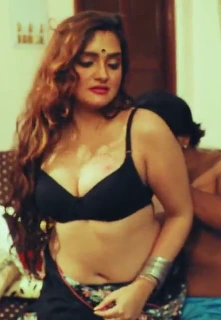 18 Mucky Hindi S01 EP10 (2022) FlizMovies Short Film Uncensored
